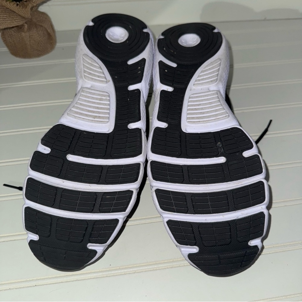 Under Armour Men's Charged Assert 9 Running Shoe - Picture 7 of 7